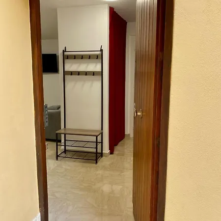 La Mia Casetta Al Politeama Apartment *